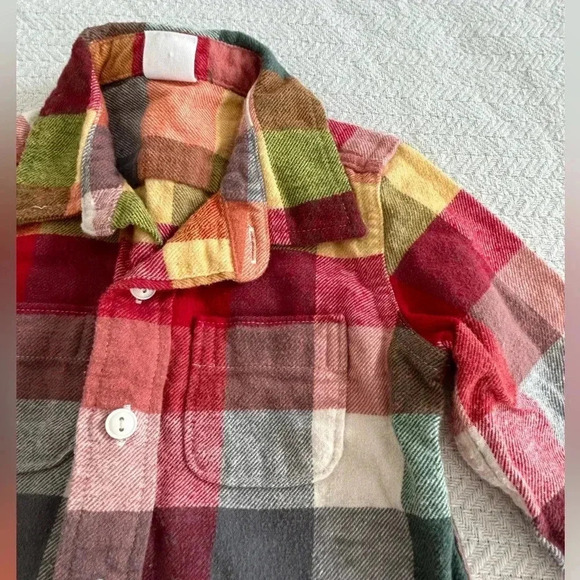 GAP Button Down Flannel 12-18 months - Picture 3 of 5